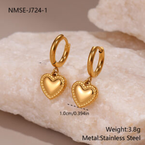 NMSE-J724-1 Gold Heart Earrings / 18K