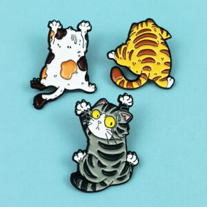 Wholesale Cute and funny cat star cartoon cat back alloy brooch