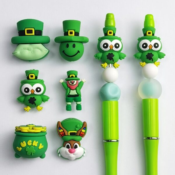 Wholesale 10pcs St. Patrick's Day Cartoon Four-Leaf Clover Focal Beads