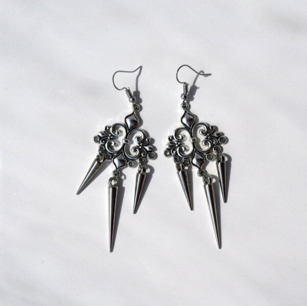 Wholesale Gothic silver pointed filigree long earrings