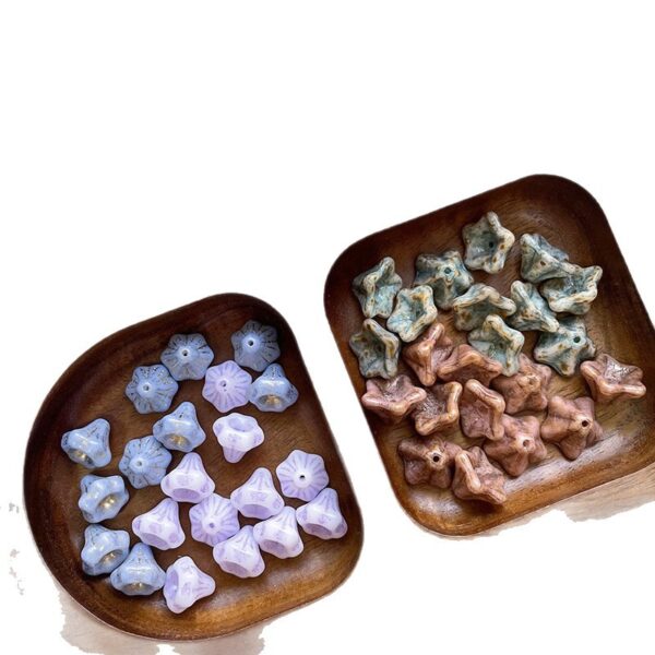 Wholesale 10pcs trumpet flower glass retro mottled dyed lotus mist beads