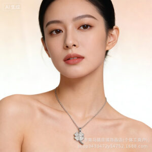 X3749 four-leaf flower necklace / 18K