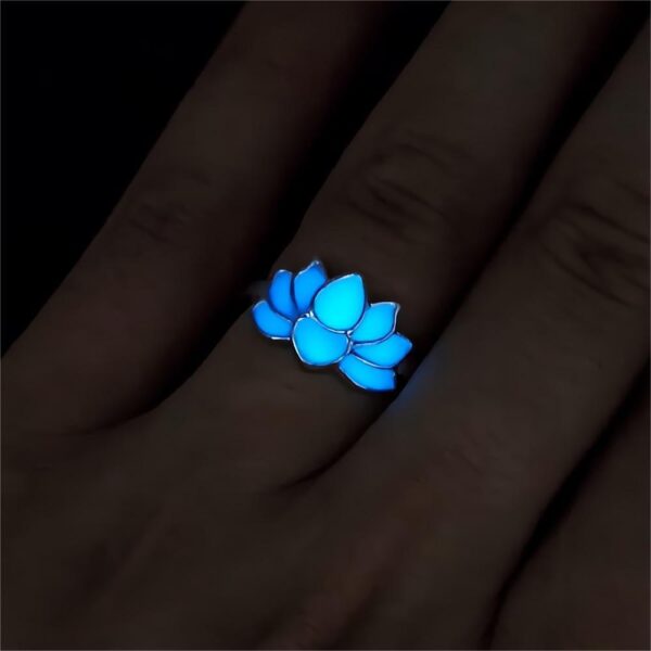 O1CN01lso8Gu2IVKhhO11fH_3919529291-0-cib Wholesale Luminous Lotus Ring
