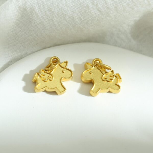 O1CN01mPKylW1RR3XLo64T3_2216934692107-0-cib Wholesale Cartoon Cute Design Unicorn Pendant Girl Heart Chilen's Rope Toy Bracelet Necklace Aessories