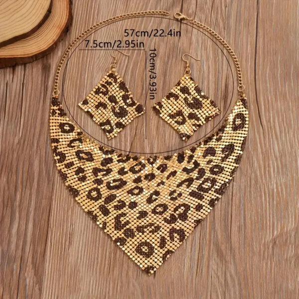 Wholesale Leopard print bright pearl triangle scarf necklace