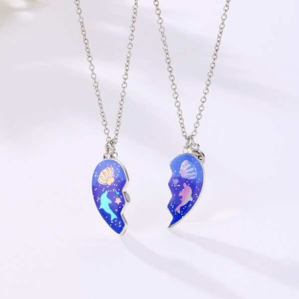 O1CN01mch3Kq1RorwOKGXTc_2204819392159-0-cib Wholesale children's love dolphin shell clavicle chain BFF good friend magnetic necklace