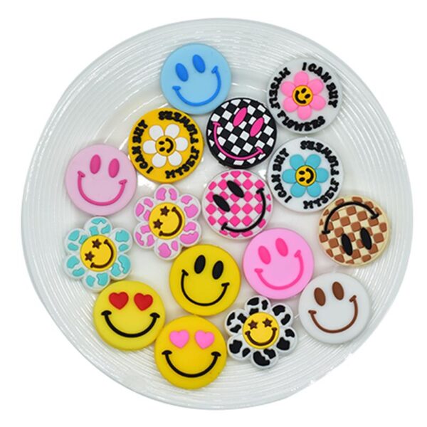 O1CN01mhVuM01t0m5fWVxAx_2207248195840-0-cib Wholesale Random Cute smiley face expressions Focal Beads