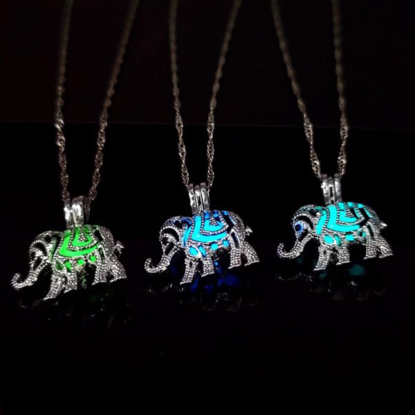O1CN01mjGjUa2IVKdct0xZ9_3919529291-0-cib Wholesale Cute Elephant Luminous Necklace