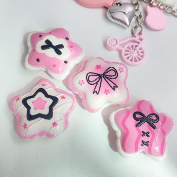 Wholesale 10pcs Double-sided embossed five-pointed star DIY beads