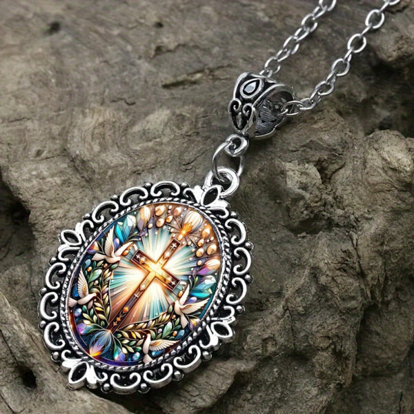 O1CN01mtEptI26FVotfsNmD_2216467957632-0-cib Wholesale Painted cross and dove necklace