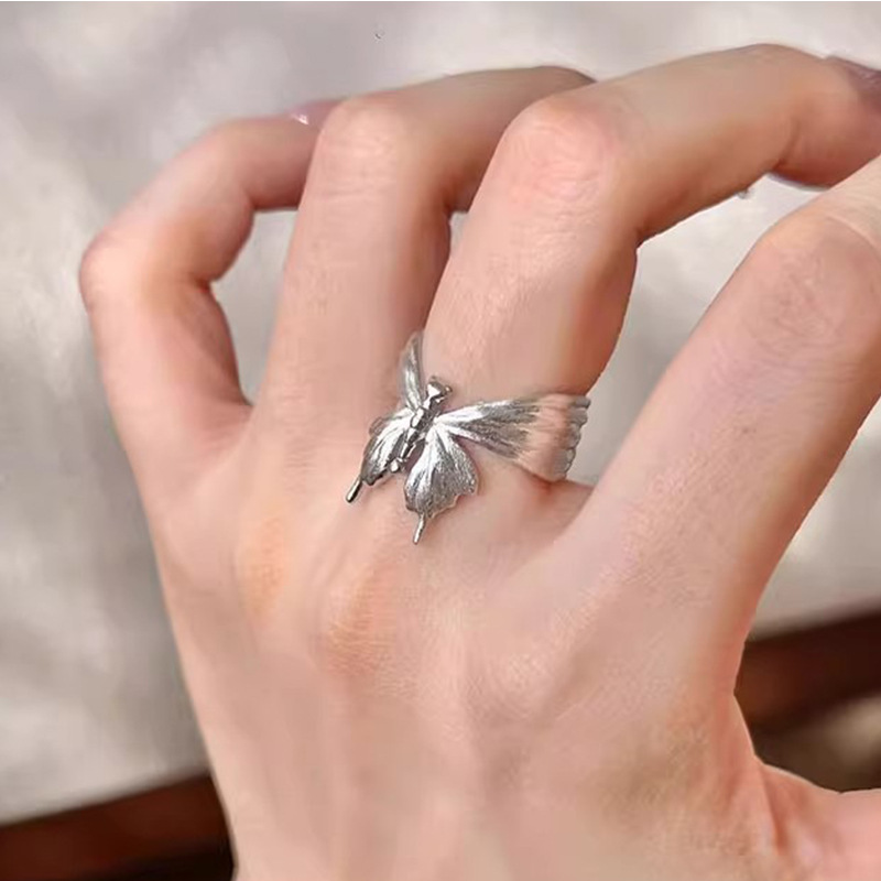 Wholesale Brushed sier butterfly opening adjustable ring