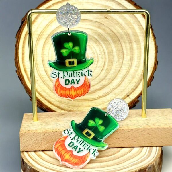 Wholesale St. Patrick's Day Green Shamrock Hat Cartoon Acrylic Earrings