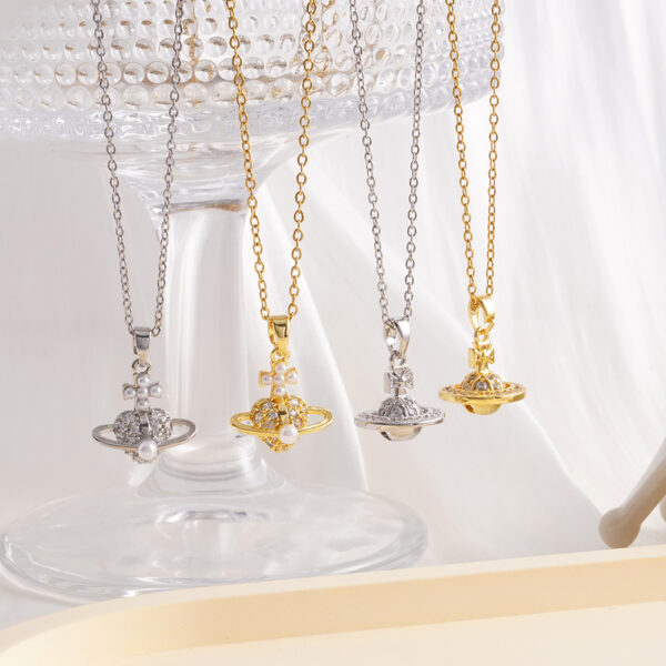 Wholesale Micro inlaid full diamond Saturn pin titanium steel necklace