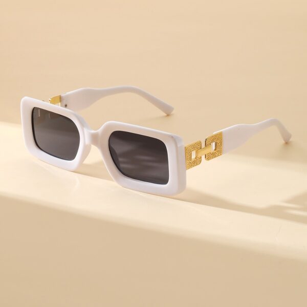 Wholesale Diamond chain rectangular small frame street photography sunglasses