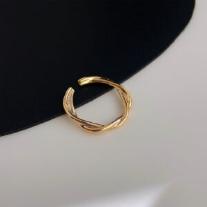 Twist plain ring