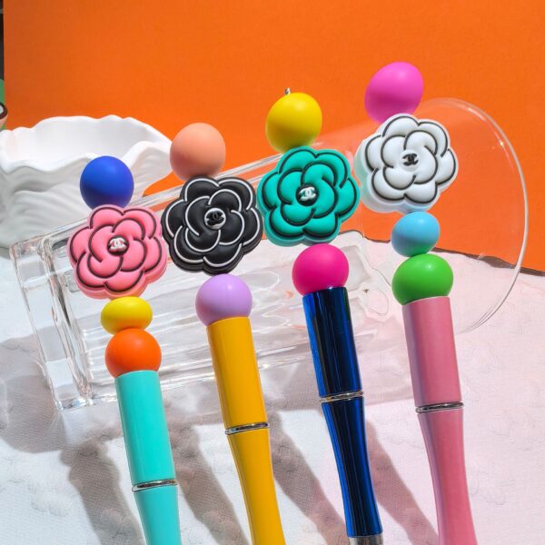 Wholesale 2D Multiple Colors  Creative Flower Cartoon Silicone Beads DIY Beads 10pcs/pack OLY Exclusive