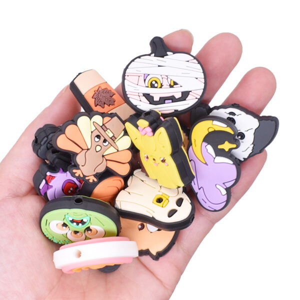 Wholesale Random 100pcs Random Beaded Coke Beads Focal Beads