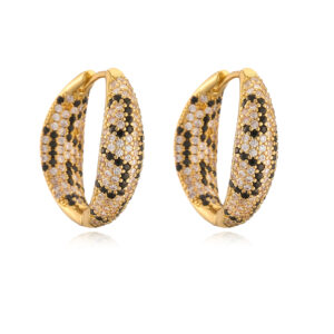 A pair of gold style b white diamonds