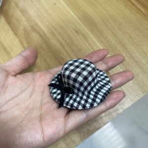 Black bow plaid hat