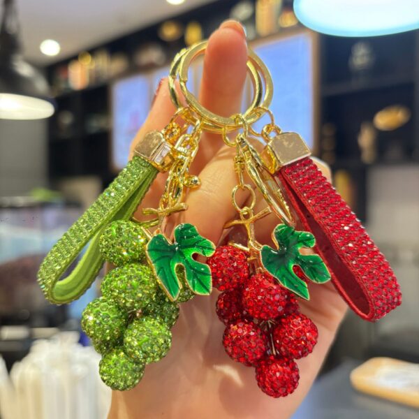 Wholesale Full diamond 3D grape cluster keychain