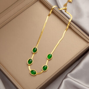 5 Green Diamond Snake Necklace