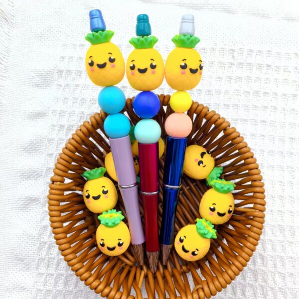 O1CN01o28q382FO3iG8m6hJ_2216349148869-0-cib Wholesale 10pcs Anime Cute 3D Pineapple Silicone DIY Beads