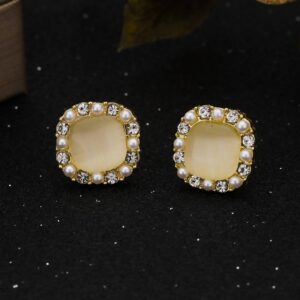 Wholesale Cubic sugar cat's eye stone diamond pearl earrings women's light luxury high-level gentle temperament earrings fashion all-match earrings