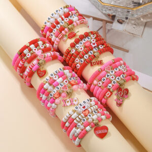 Wholesale Valentine's Day Jewelry Soft Clay Bracelet Set Gift Heart Bouquet Lip Pendant