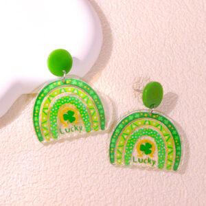Semicircle horseshoe Clover