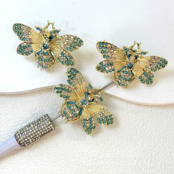 O1CN01oPwFvI1iSkY8OfdpT_2220041874412-0-cib Wholesale Bee inlaid diamond straight hole beads accessory