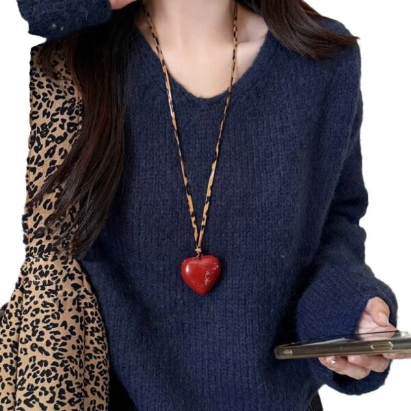Wholesale Red hollow flower heart-shaped necklace