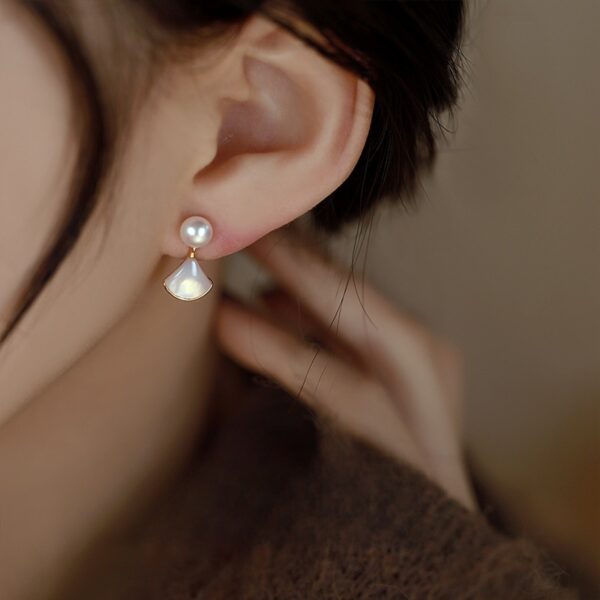 O1CN01oVU7qK1W1vrAVZvB5_2218534612729-0-cib Wholesale pearl earrings niche fashion simple earrings