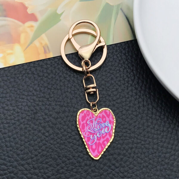 O1CN01oWTQFm2Kpbd42yKNN_2217654629606-0-cib Wholesale Rose red LOVE YOU love keychain