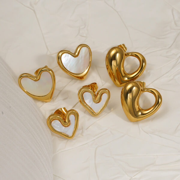 O1CN01oe9stu2NGI1nKLfTg_2217889189935-0-cib Wholesale Stainless Steel 18K Gold Plated Heart Inlaid Shell Stud Earrings