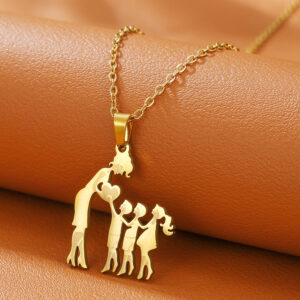 Mom + 2 sons and 1 daughter (gold)