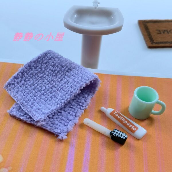 Wholesale Dollhouse mini simulation toiletries set Doll Accessories