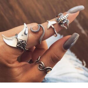 Wholesale Bohemian style geometric turtle tail rings set