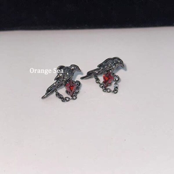 Wholesale Black Dragon Claw Crow Black Ear Bone Nails