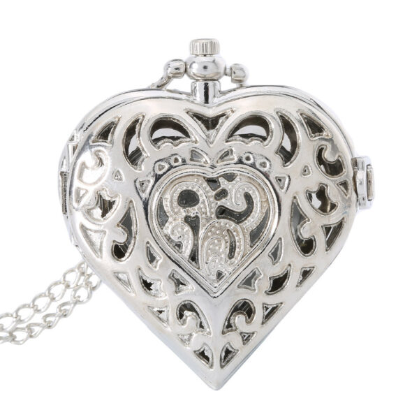 Wholesale Vintage hollowed out heart-shaped silver flip quartz pocket watch