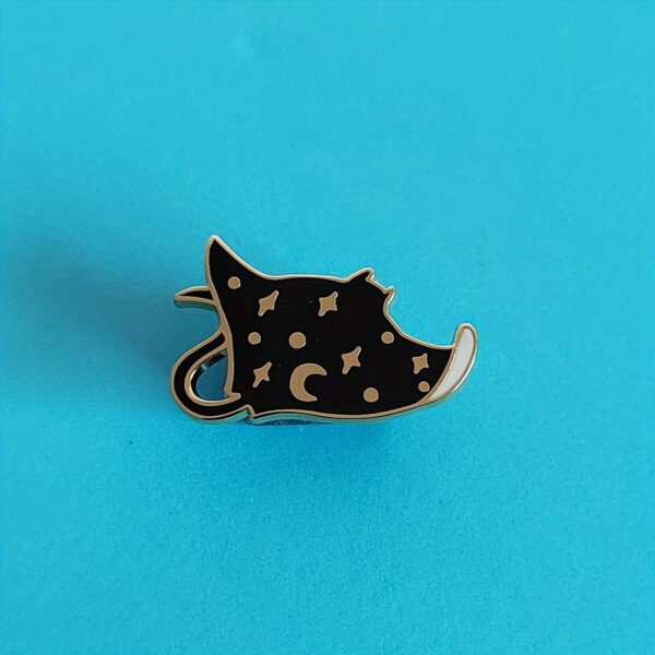 Wholesale Cute Cat Enamel Brooch under the Night Sky