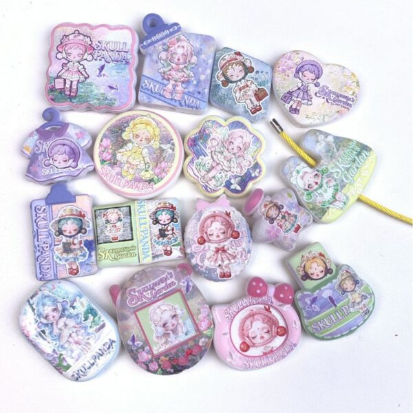 O1CN01pMkIVp1l5L99beZC7_2221007554767-0-cib Wholesale style of Monet Garden SP double-sided embossed printed beaded bag chain aessories pendant