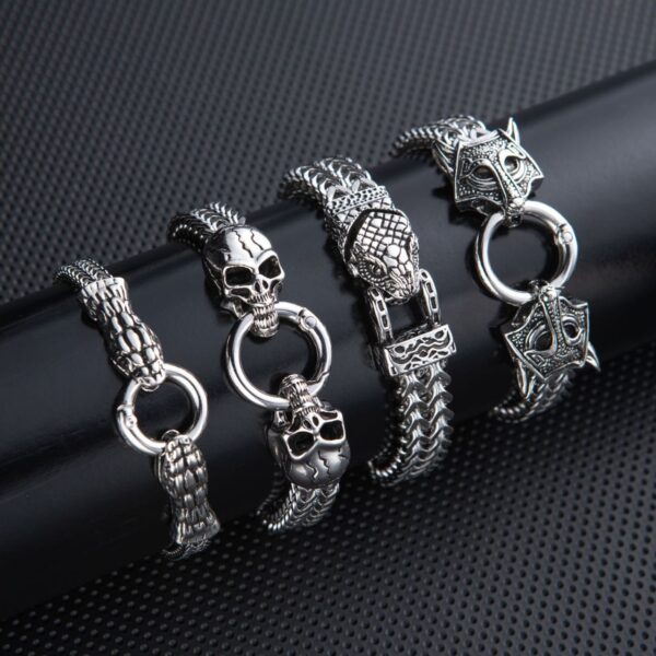 Wholesale Europe and the United States cross-border hot men's bracelet vintage punk stainless steel snake head beast skull bracelet does not fade