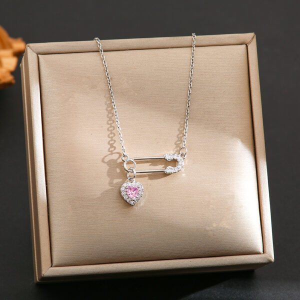 Wholesale Zircon Brooch Heart Titanium Steel Clavicle Necklace