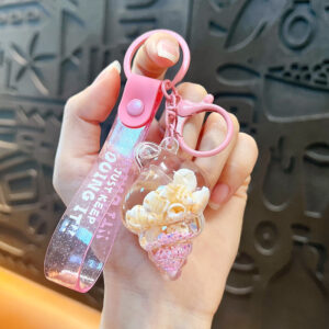 Pink-oiled small conch pendant