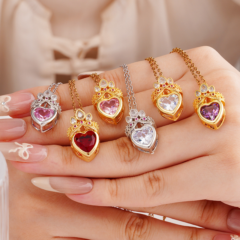 Wholesale Titanium Steel Clavicle Chain Pink Crown Love Necklace Light Luxury Aessories