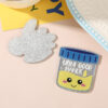 O1CN01pXRd8Q2MBsX3rnDV9_2218764819790-0-cib Wholesale Acrylic Funny Animal Cartoon Glitter Patch Fun Cute Badge Refrigerator Material DIY Aessories