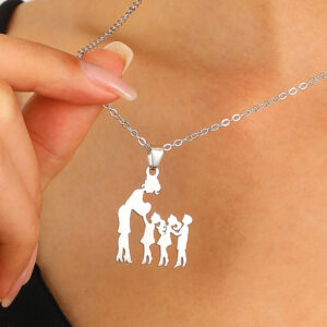 MOTHER AND 3 CHILDRESS STEEL X521