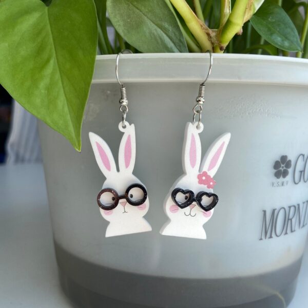 Wholesale Easter cartoon rabbit acrylic asymmetrical earrings