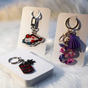 12*7.5cm (white card) (please take multiples of 100)