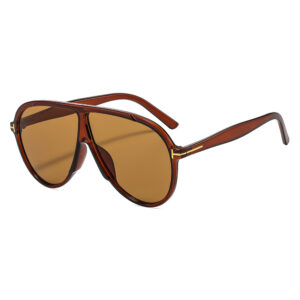 Tea box and tea pieces